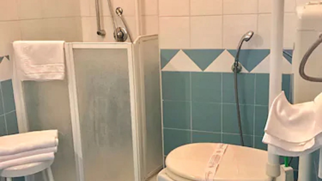 Photo of Bathroom in Tiche