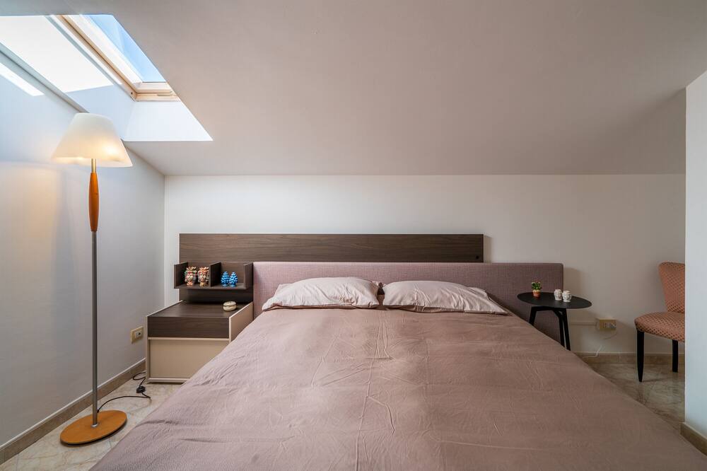 Photo of Bedroom in Tiche