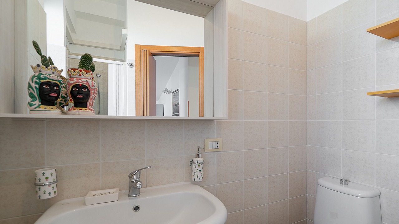 Photo of Bathroom in Tiche