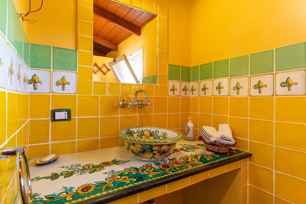 Photo of Bathroom in Caltagirone