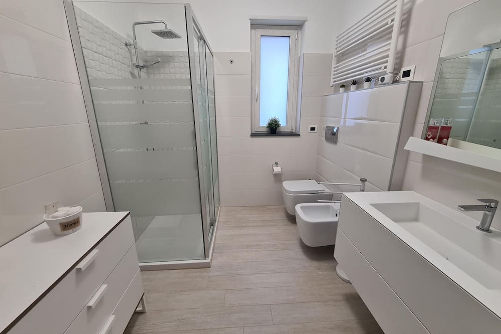Photo of Bathroom in Leonforte