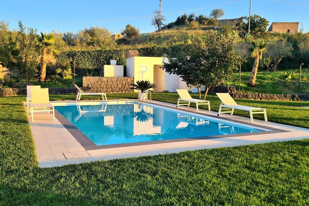 Photo of Outdoor in Leonforte