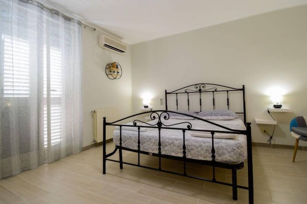 Photo of Bedroom in Mitogio