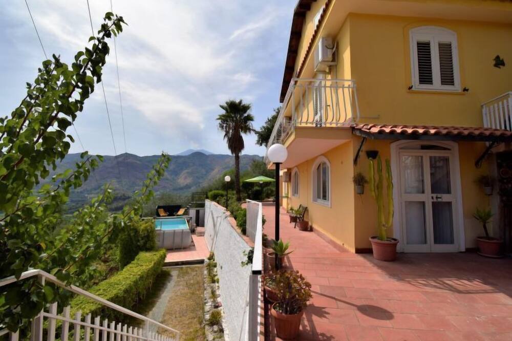 Photo of Outdoor in Mitogio
