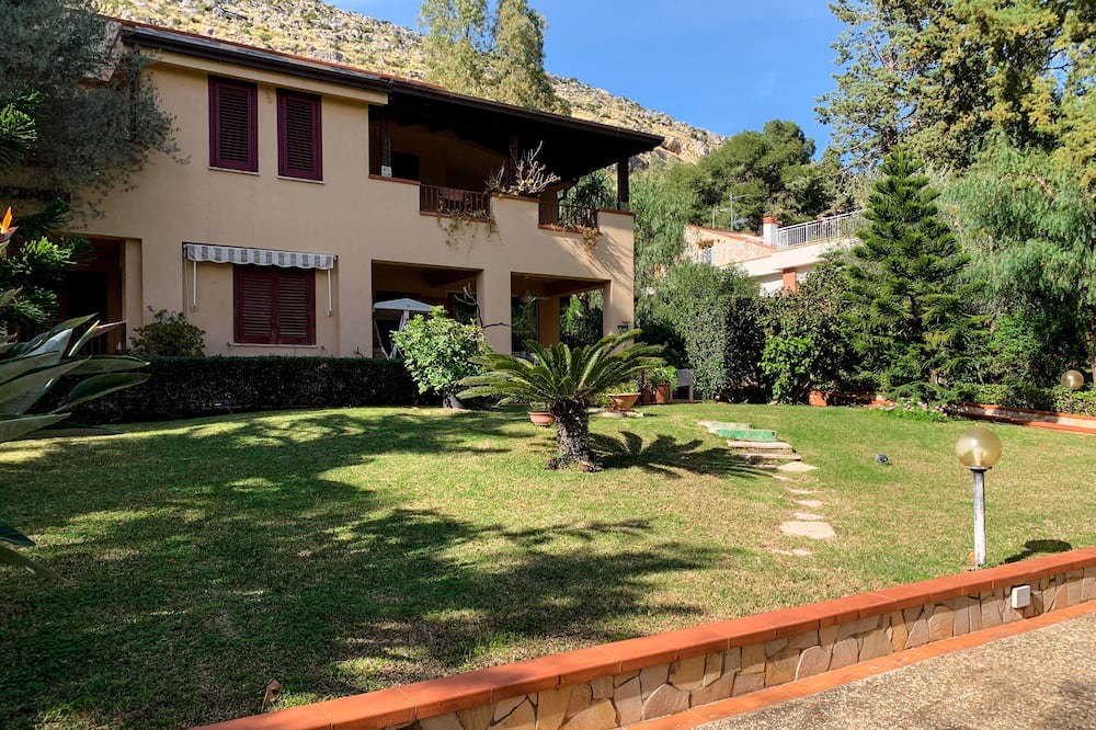 Photo of Outdoor in Partanna