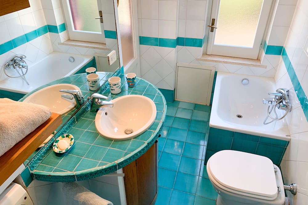 Photo of Bathroom in Partanna