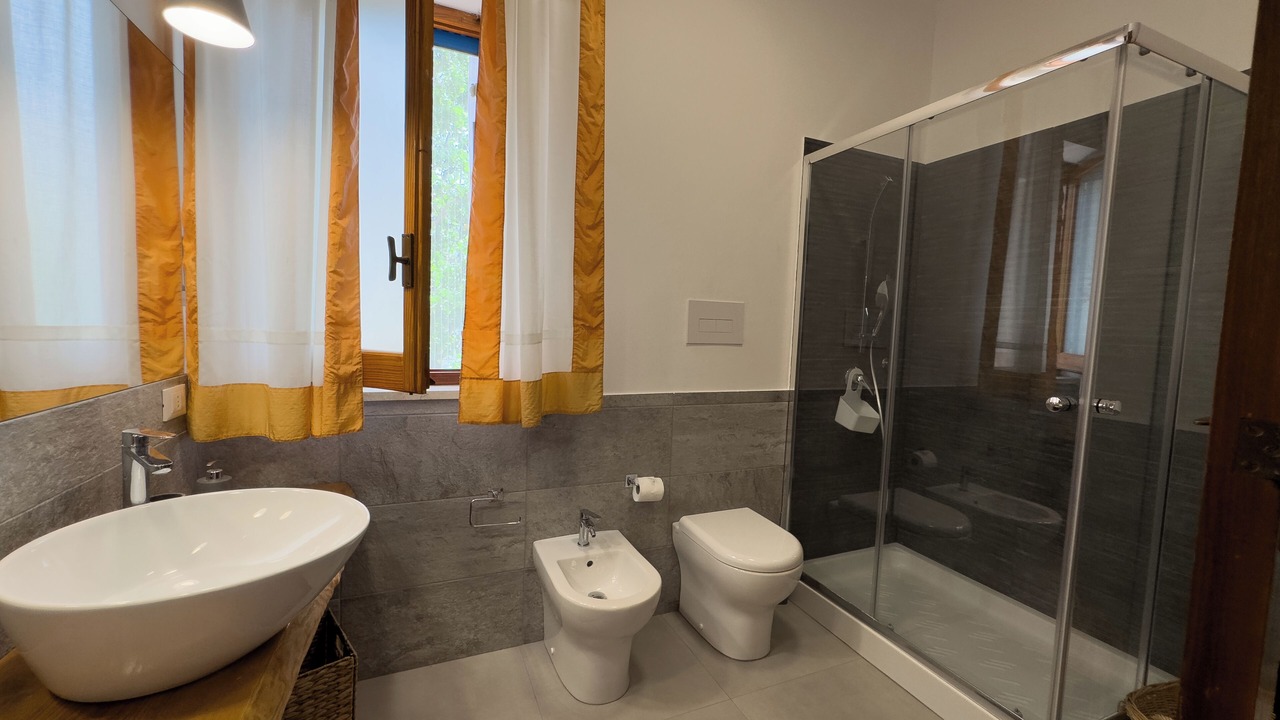 Photo of Bathroom in Carini