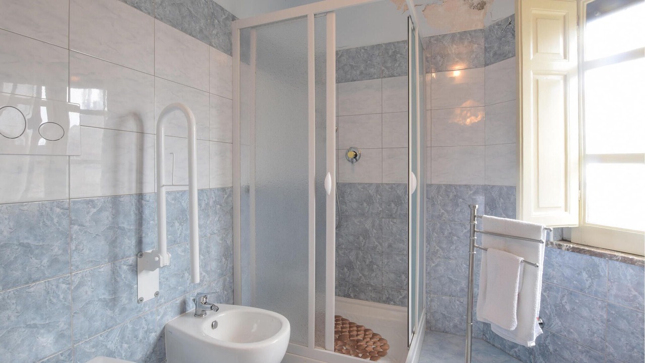 Photo of Bathroom in San Marco d'Alunzio