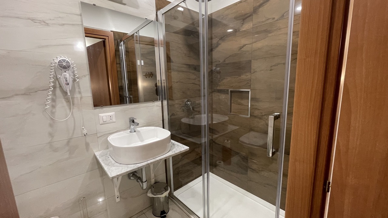 Photo of Bathroom in Gela
