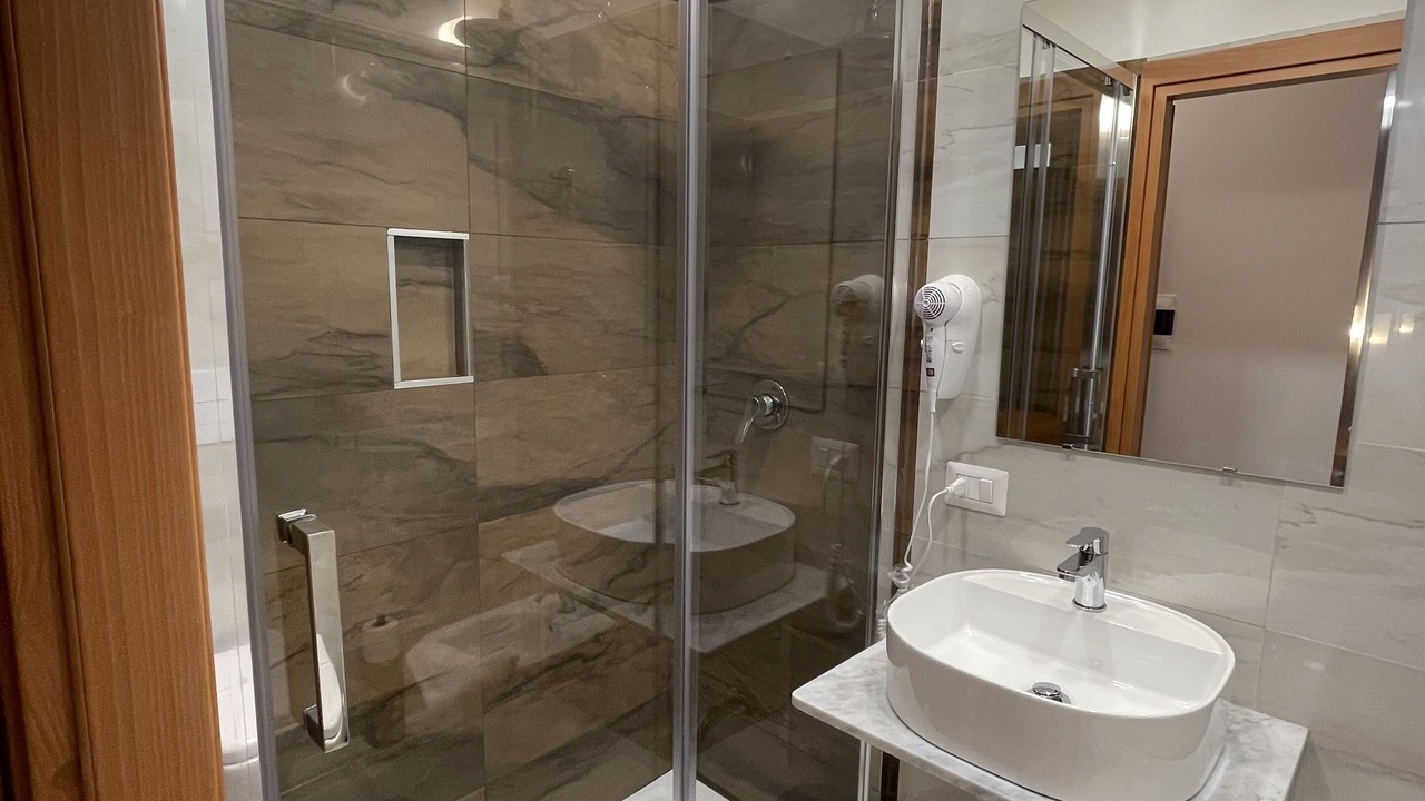 Photo of Bathroom in Gela