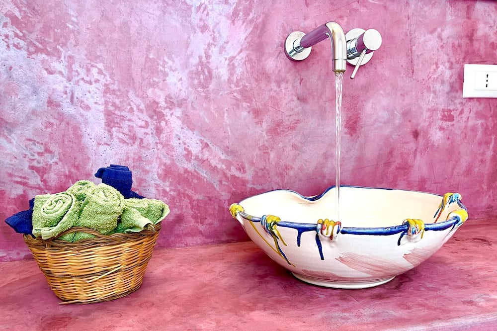 Photo of Bathroom in Scauri Siculo