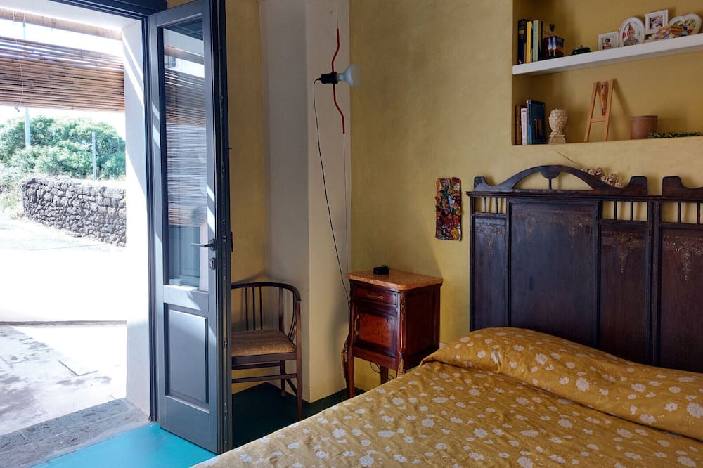 Photo of Bedroom in Scauri Siculo