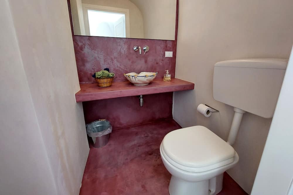 Photo of Bathroom in Scauri Siculo