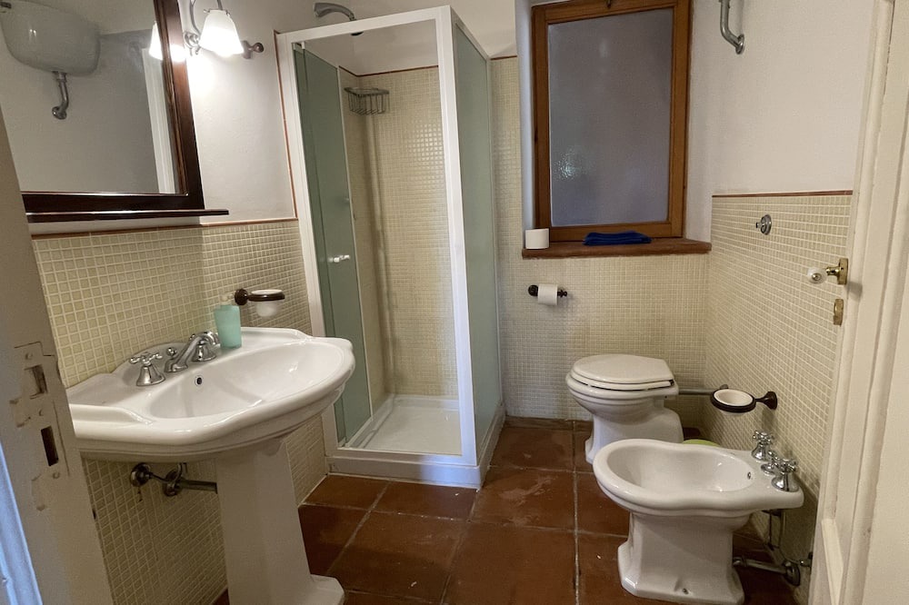 Photo of Bathroom in Contessa Entellina