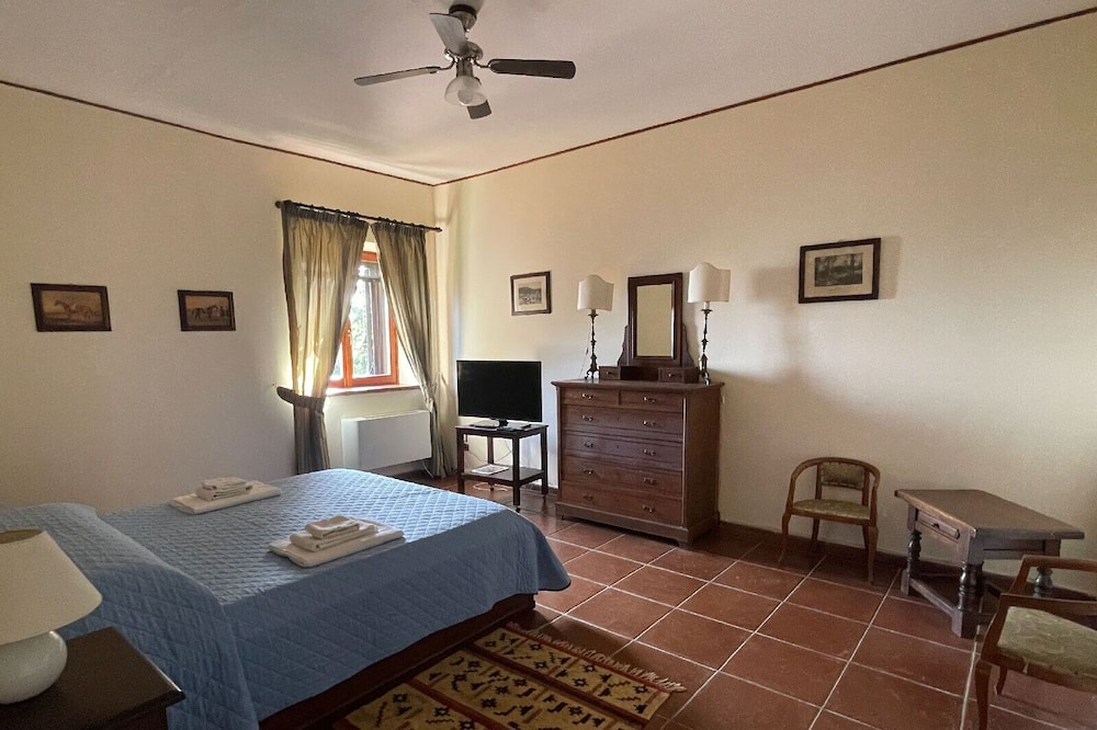 Photo of Bedroom in Contessa Entellina