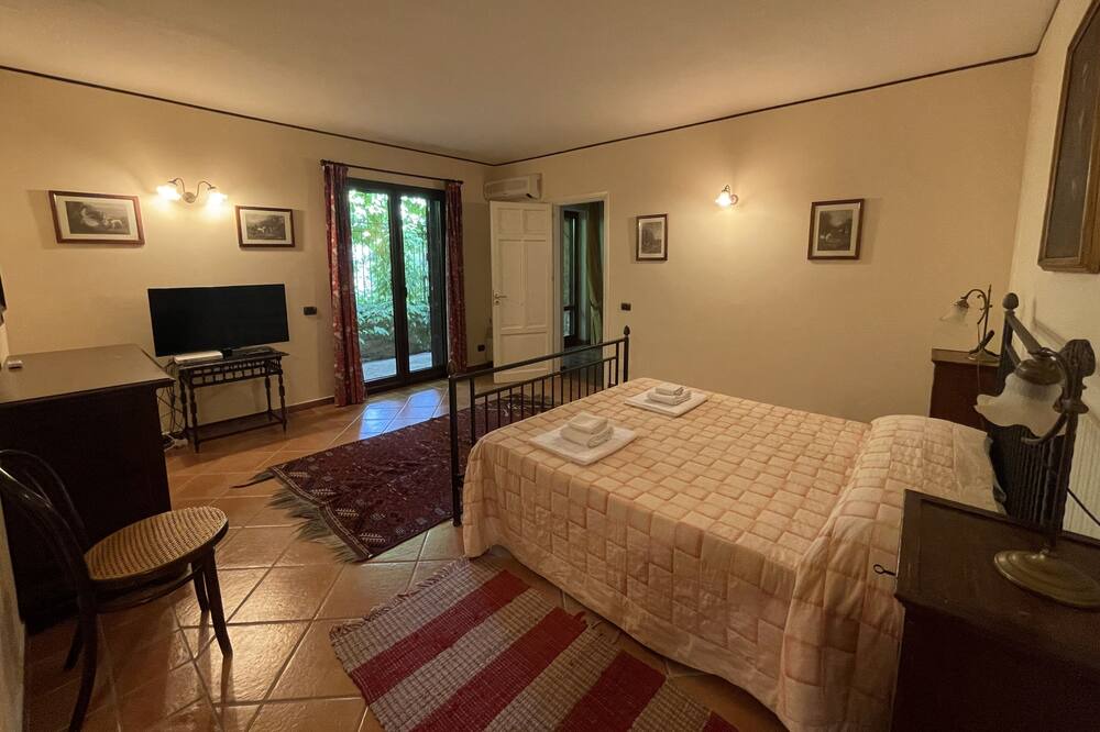 Photo of Bedroom in Contessa Entellina