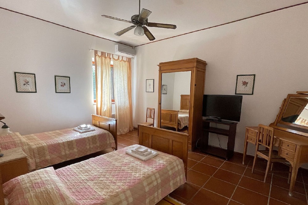Photo of Bedroom in Contessa Entellina