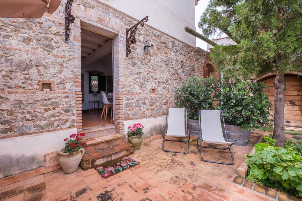 Photo of Patio Balcony in Province of Messina