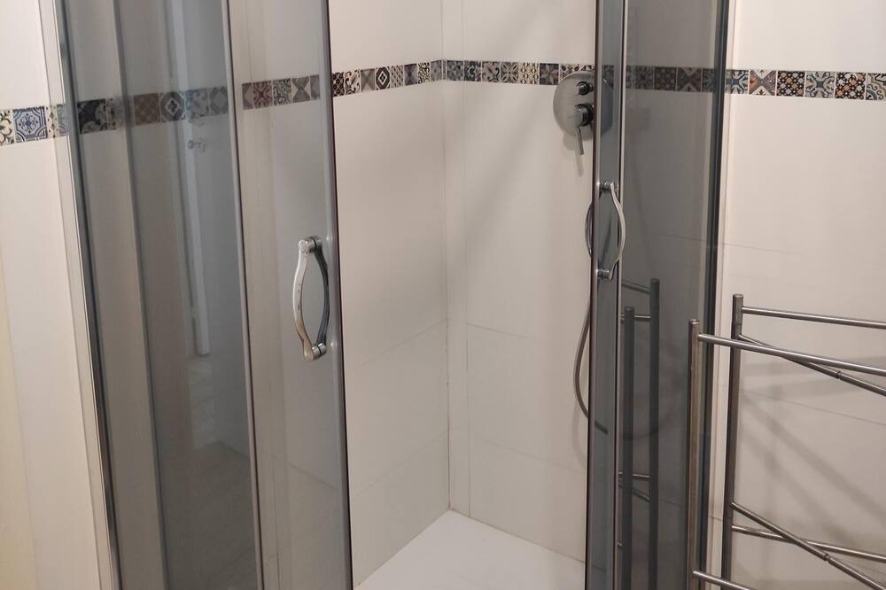 Photo of Bathroom in Milo