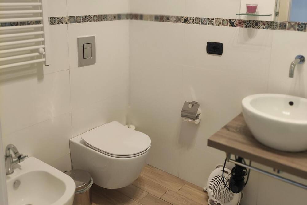 Photo of Bathroom in Milo
