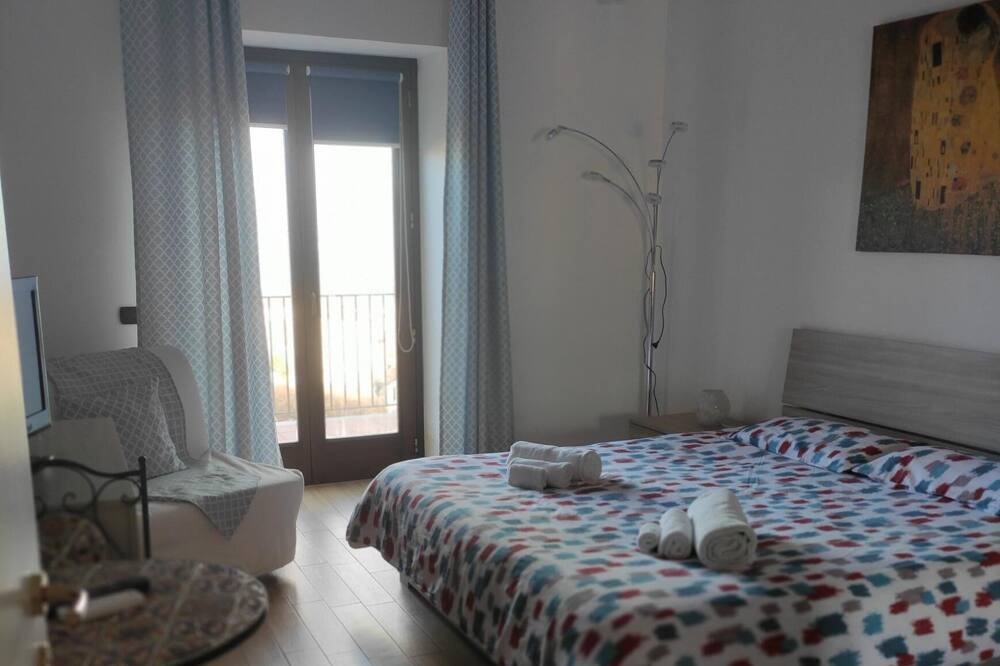 Photo of Bedroom in Milo