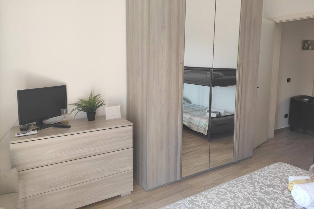 Photo of Bedroom in Milo