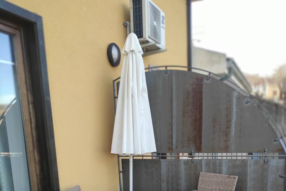 Photo of Patio Balcony in Milo