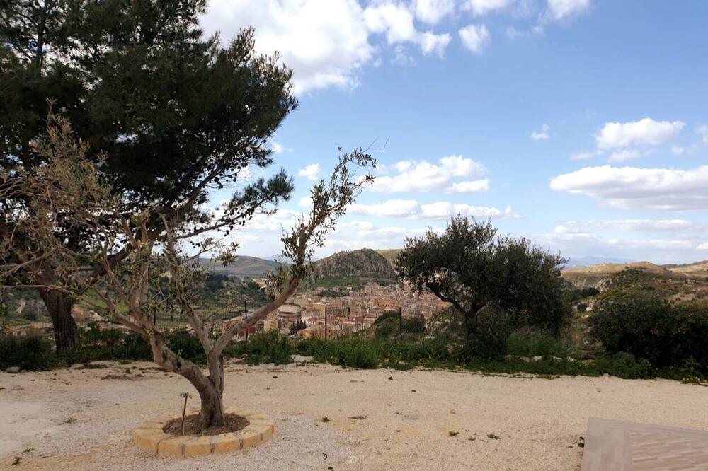 Photo of Outdoor in Montallegro