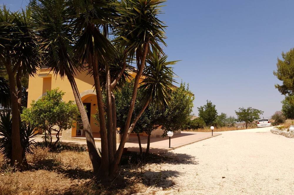 Photo of Outdoor in Montallegro