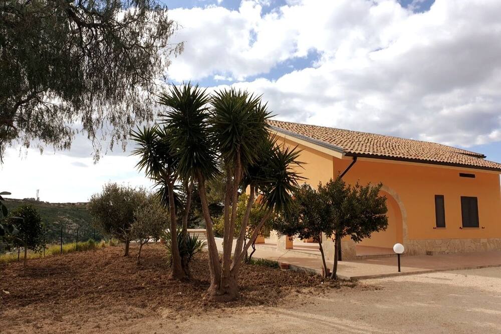 Photo of Outdoor in Montallegro