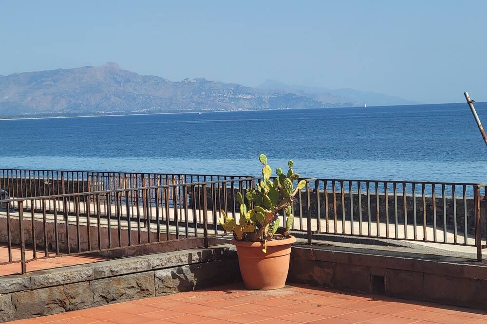 Photo of Outdoor in Torre Archirafi