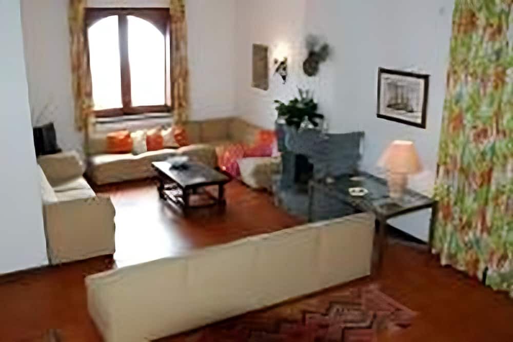 Photo of Livingroom in Torre Archirafi