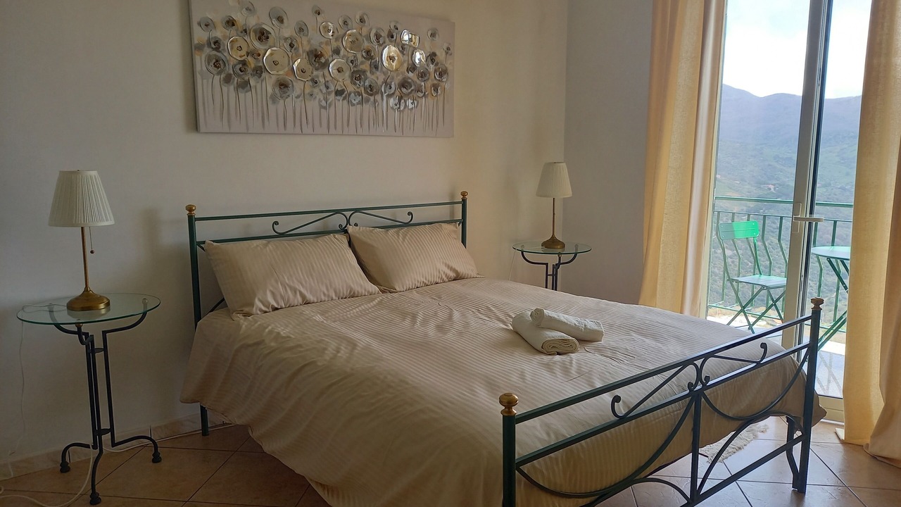 Photo of Bedroom in Isnello