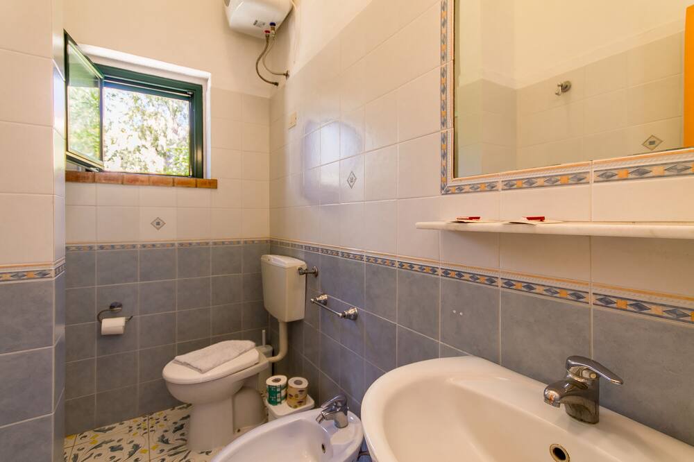 Photo of Bathroom in Vulcanello