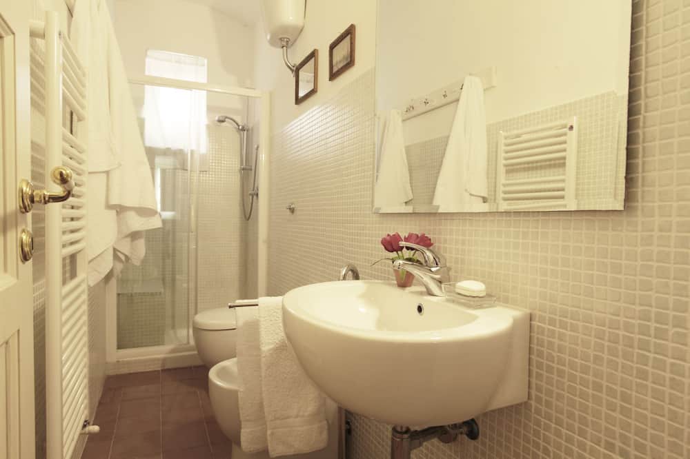 Photo of Bathroom in Corleone