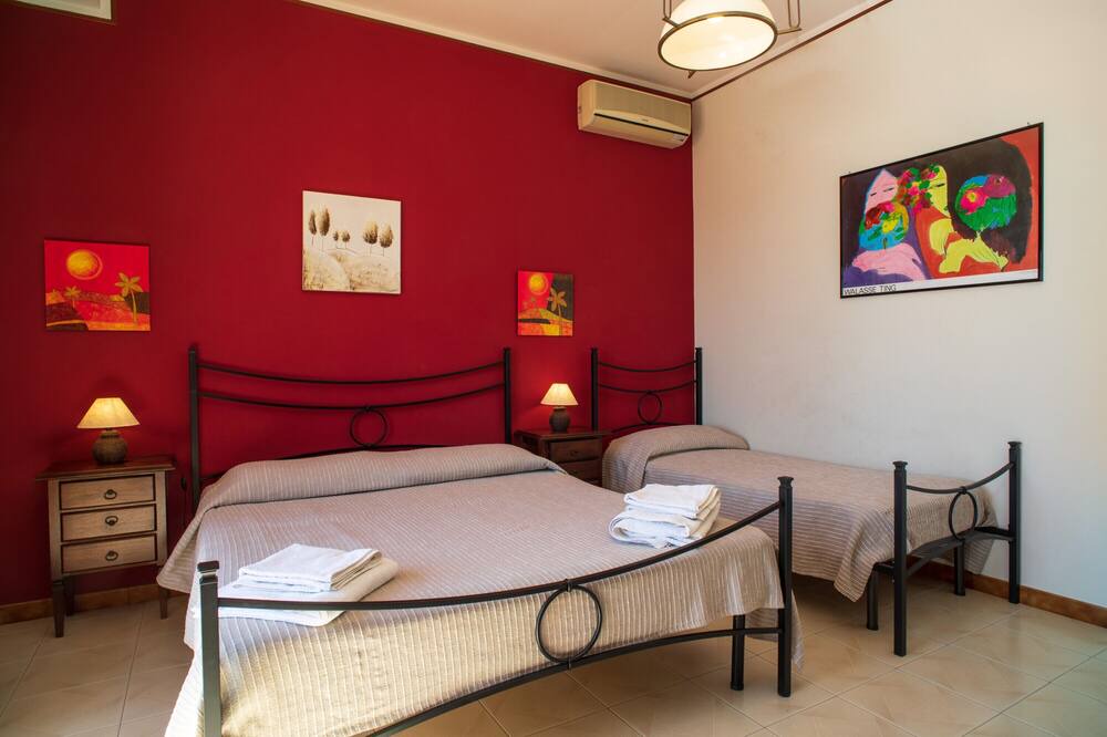 Photo of Bedroom in Riposto
