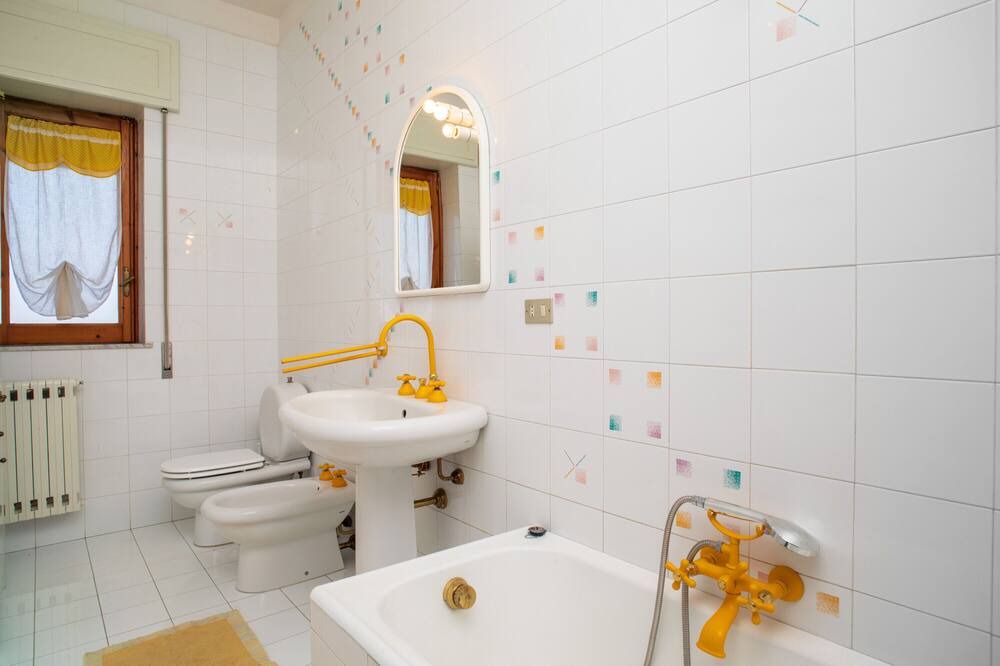 Photo of Bathroom in Riposto