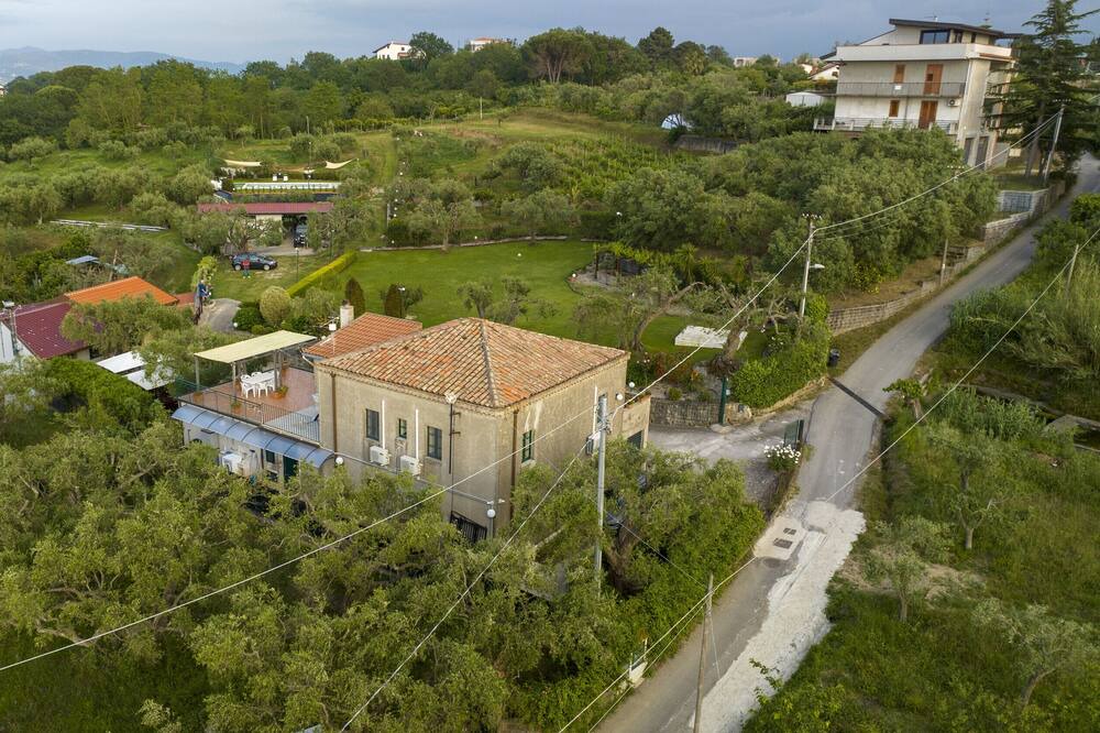 Photo of Outdoor in Naso