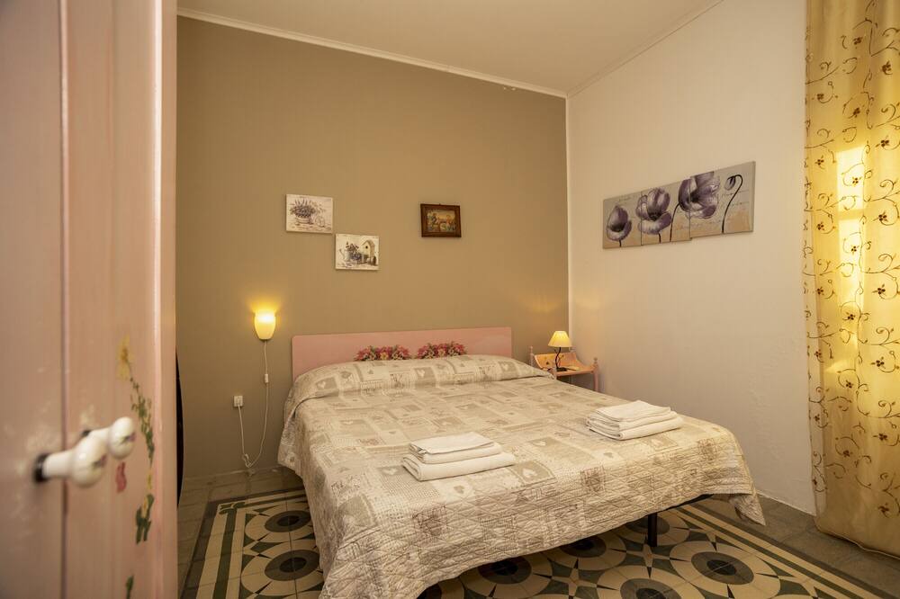 Photo of Bedroom in Naso