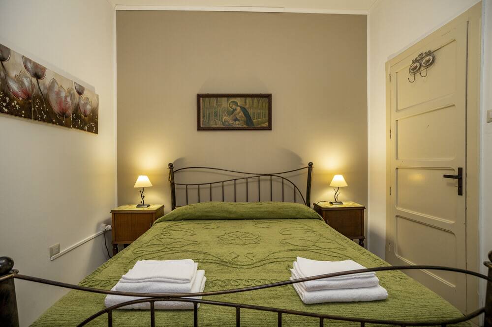 Photo of Bedroom in Naso
