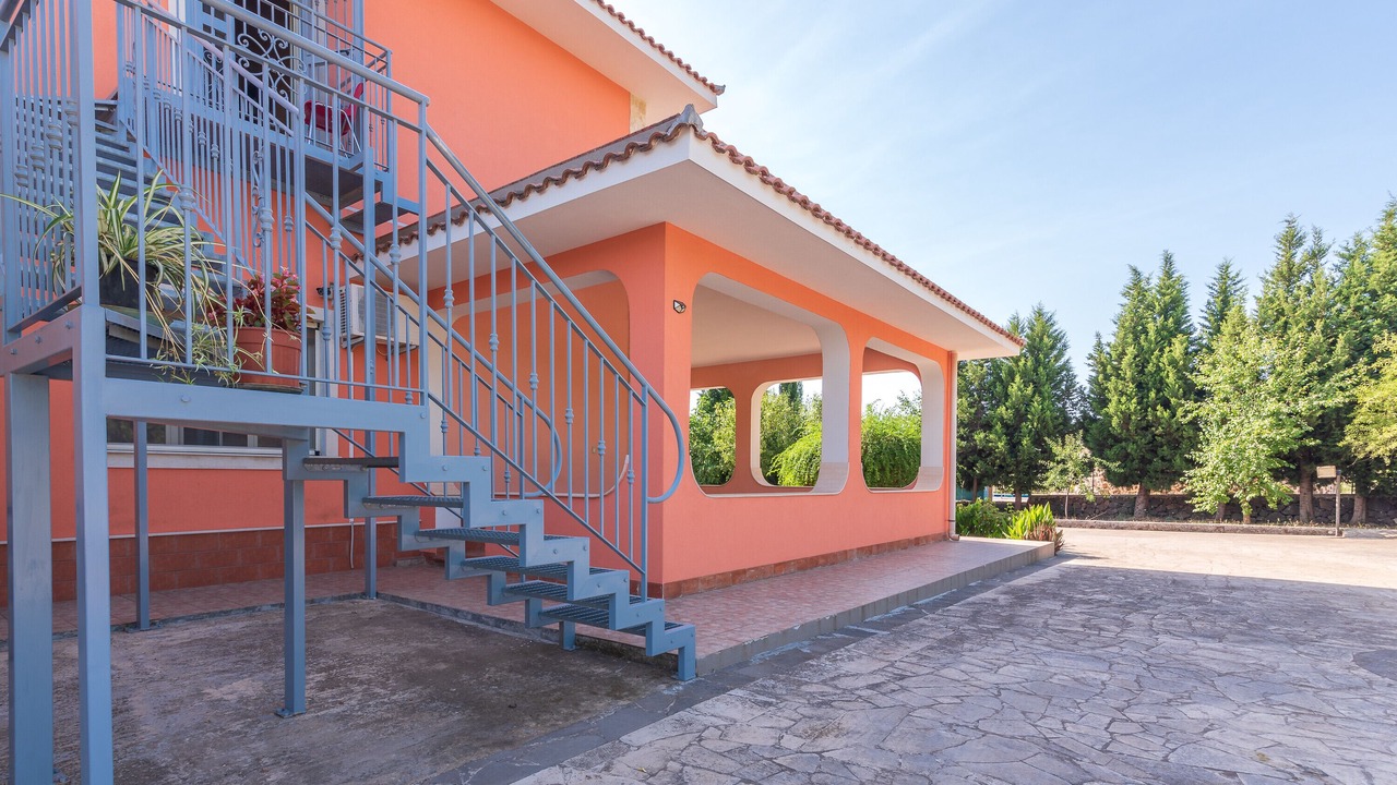 Photo of Outdoor in Melilli
