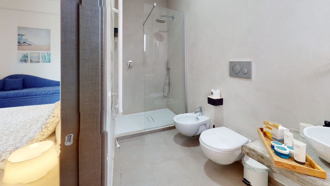 Photo of Bathroom in Gela