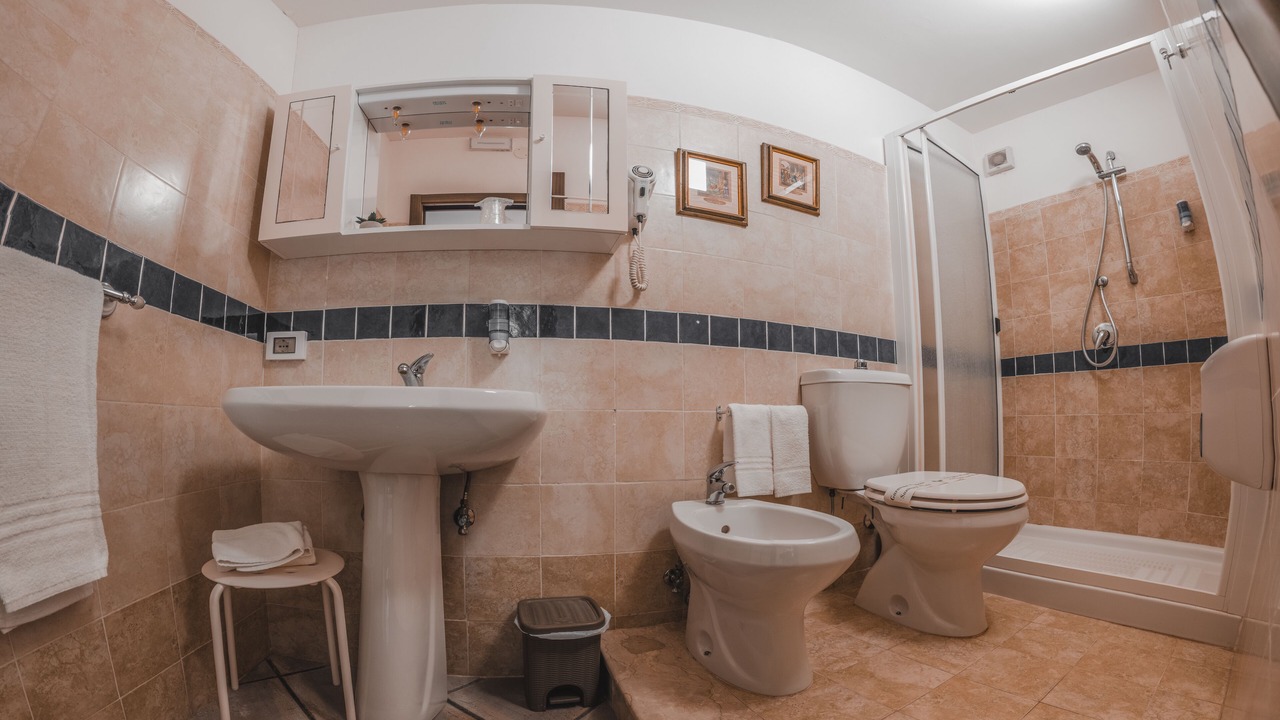 Photo of Bathroom in Mitogio