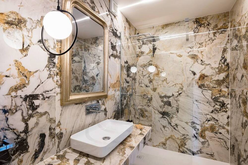 Photo of Bathroom in Savoca