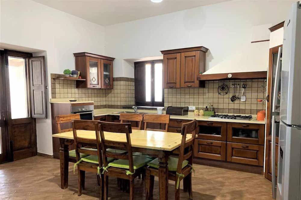 Photo of Kitchen in Santa Marina Salina
