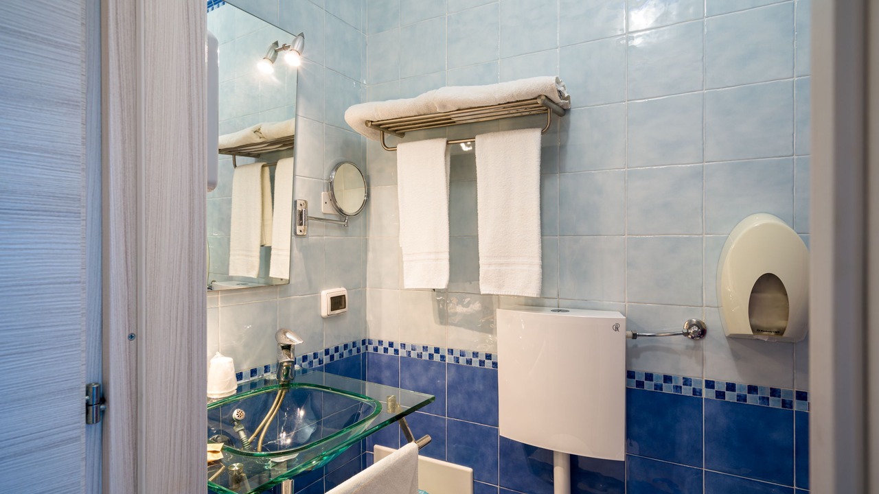 Photo of Bathroom in Capo