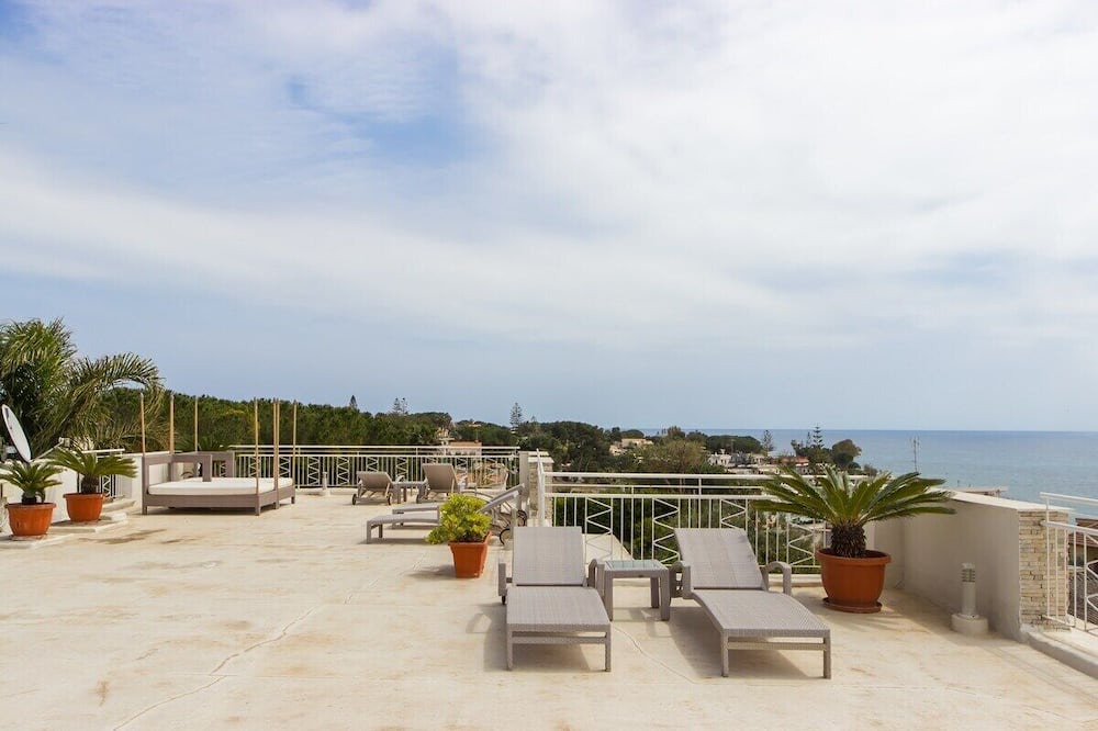 Photo of Patio Balcony in Fontane Bianche