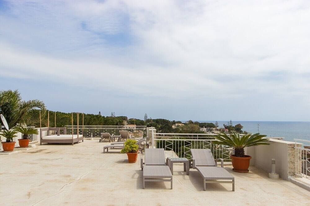 Photo of Patio Balcony in Fontane Bianche