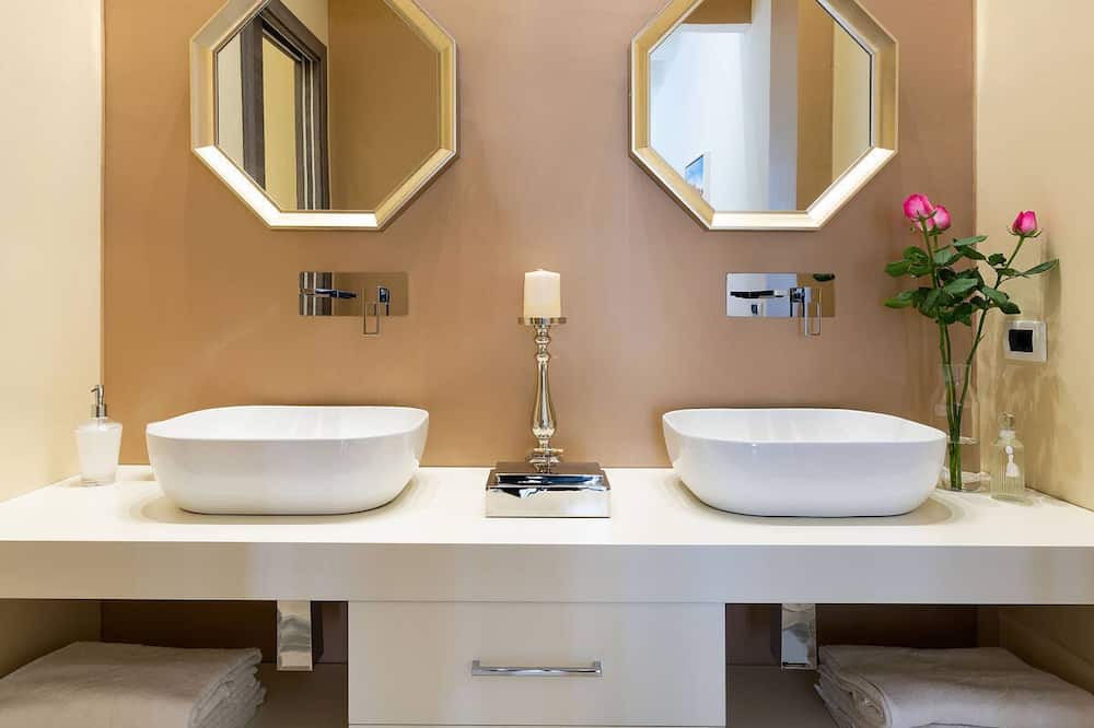Photo of Bathroom in Borgo Bonsignore