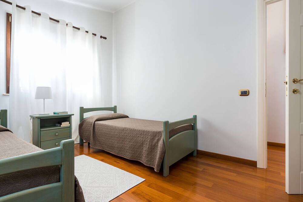 Photo of Bedroom in Paceco